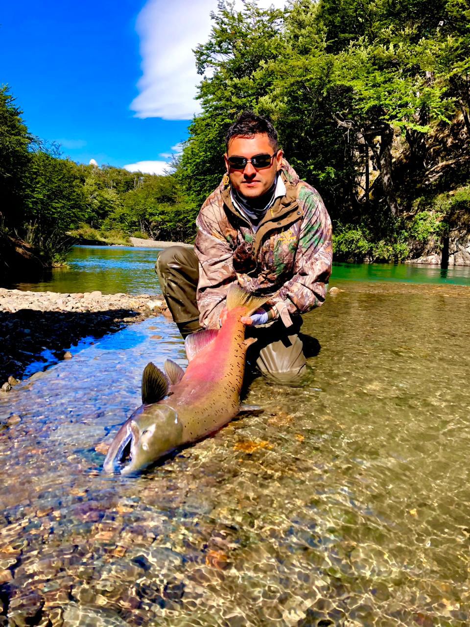 En Busca del Salmón Chinook · 5 días — Jornada completa